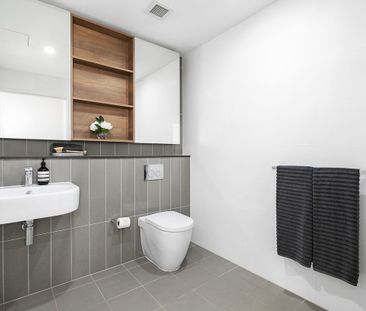 Executive living in parklands setting - Photo 5