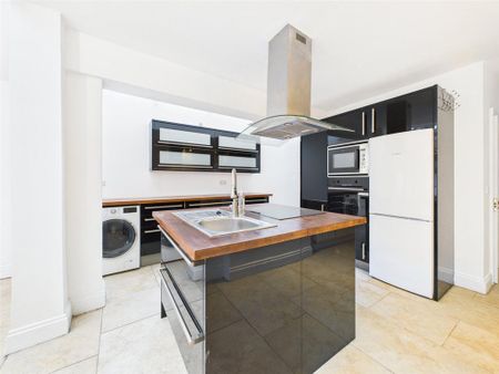 3 bedroom end of terrace house to rent - Photo 5