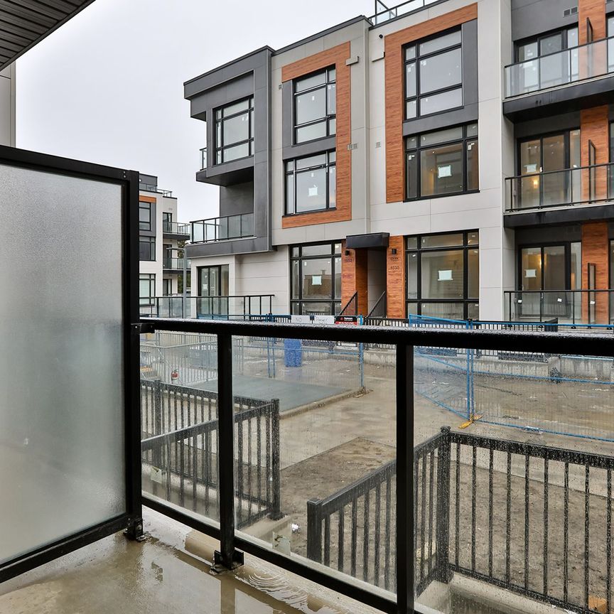 For Lease - 2 Steckley House Lane Unit# 906, Richmond Hill, Ontario - Photo 1