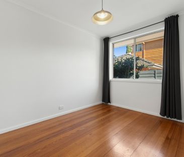 2/665-667 Waverley Road, Glen Waverley - Photo 2
