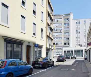 Rue Guillaume-de-Marcossay 16 - Foto 1