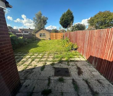 3 bedroom semi-detached house to rent - Photo 1