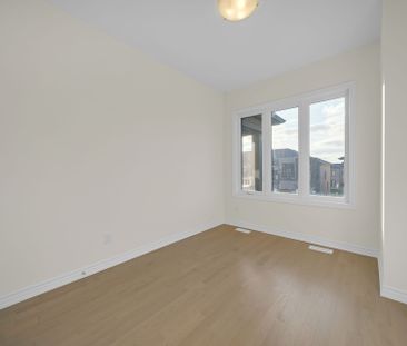 For Lease - 7 Harvey Bunker Crescent, Markham, Ontario - Photo 2