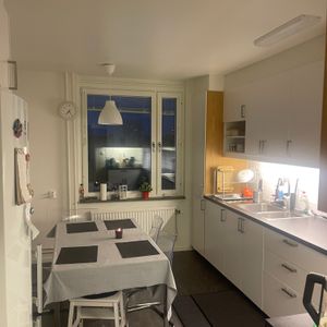 Askersundsgatan, Bandhagen - Photo 3