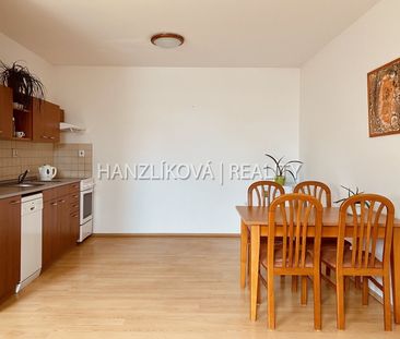 Pronájem bytu 2+kk 57 m² - Fotografie 3