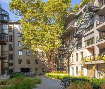 2-Zi-Whg mit Balkon EBK u. AUFZUG (green 44) - Photo 1