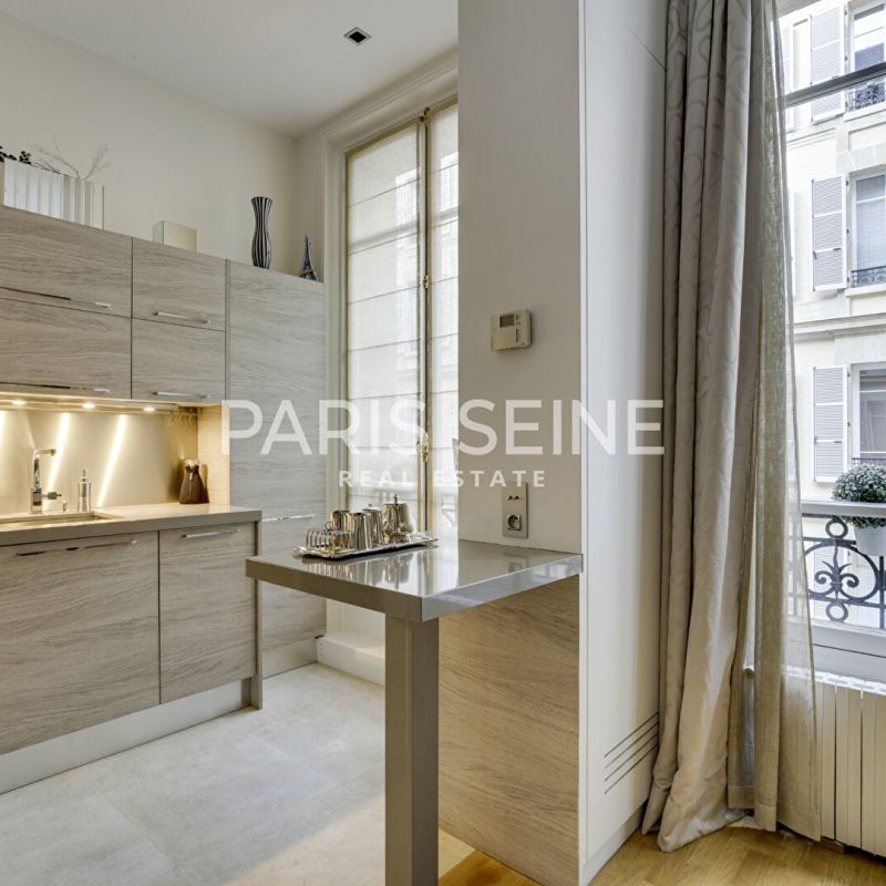 ** AV FOCH** LUXUEUX 2 PIÈCES MEUBLÉ ** IMMEUBLE AVEC CONCIERGERIE ET GARDIEN** - Photo 1
