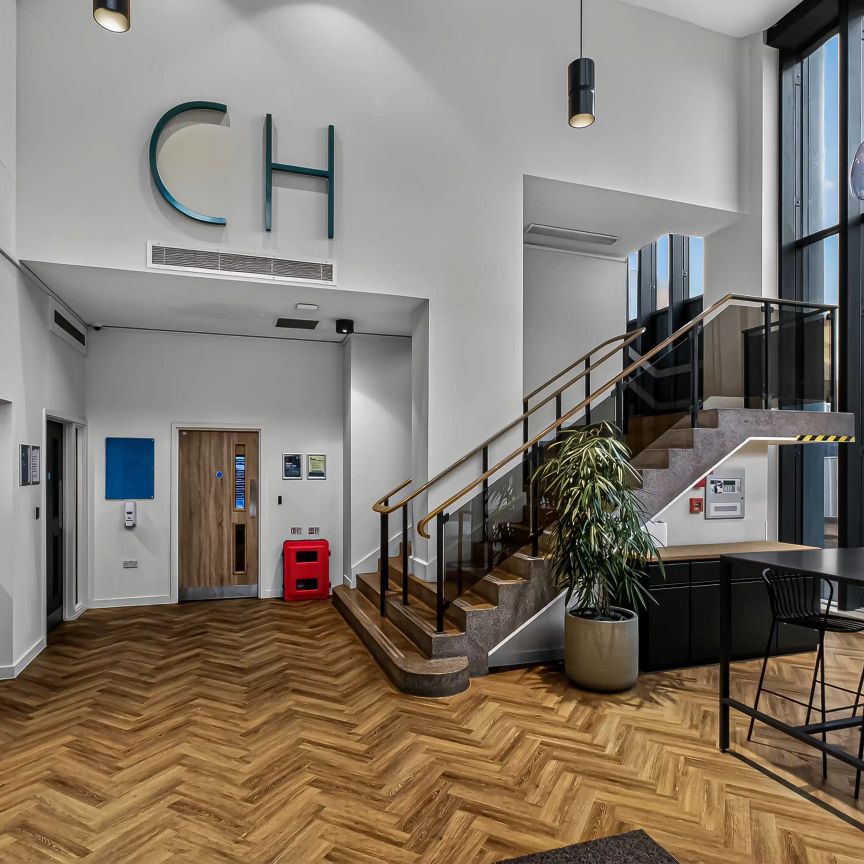 Townhouse Shared Apartment - Photo 1