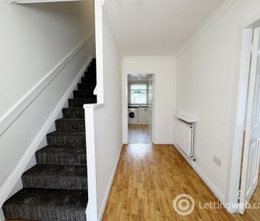 2 Bedroom End of Terrace to Rent - Photo 1
