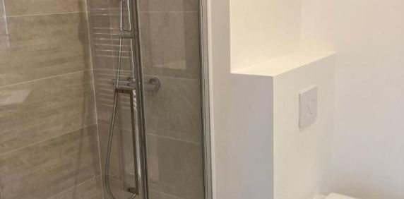 Location Appartement 2 pièces 41m² TOURS 37100 - Photo 2