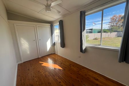 3 Bedroom Home! - Photo 2