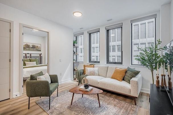 360 Laurier West - Photo 1