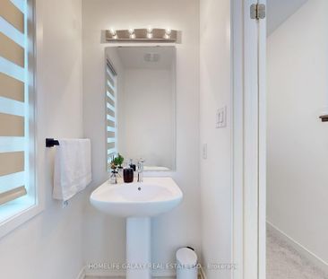 For Lease - 733 Heathrow Path, Oshawa, Ontario - Photo 6