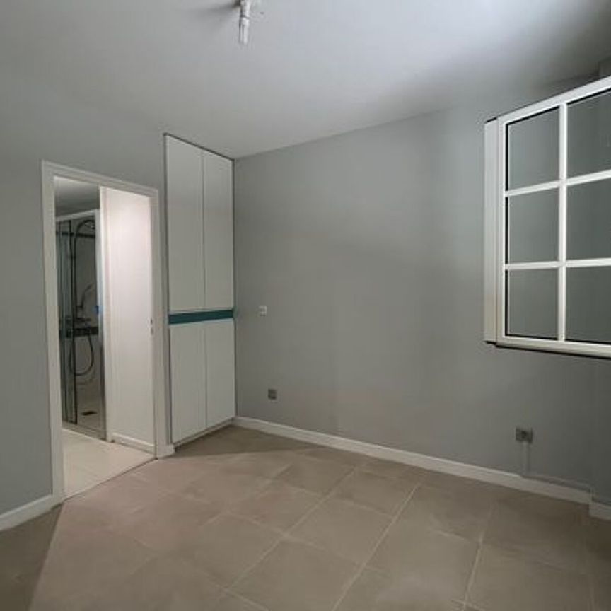 Appartement à louer 4 pièces • 133,38 m2 Fort-de-France - Photo 1