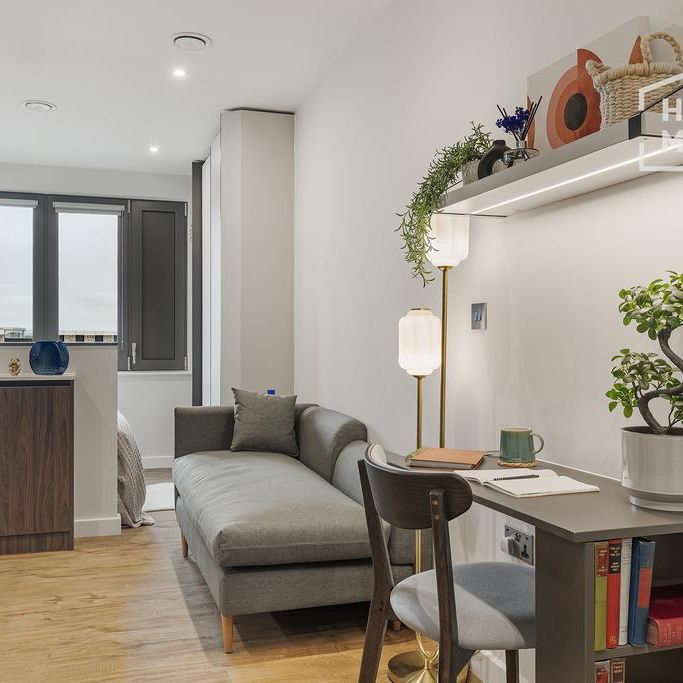 Studio to rent - Photo 1