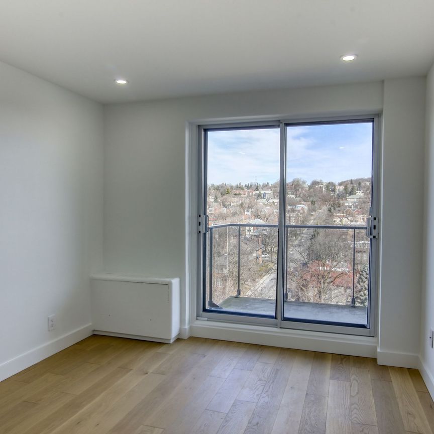 4555 Bonavista Avenue - Photo 1