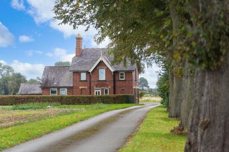 3 bedroom detached house to rent - Photo 4