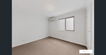 Elegant Townhouse In The Heart Of Craigieburn! - Photo 3
