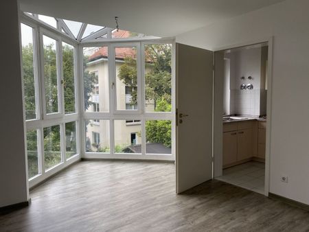 zur Miete frei ab sofort - 2-Zimmer-Wohnung mit Balkon in herrlicher Lage von Wahren - Foto 3