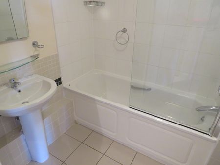 Churchill Way, Cardiff - Photo 5