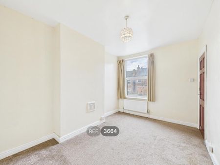 2 bedroom terraced house to rent - Photo 2