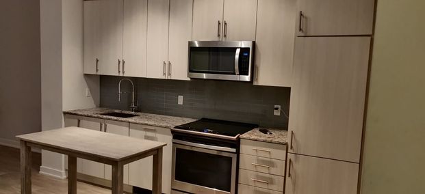 For Lease - 4055 Parkside Village Drive Unit# 509, Mississauga, Ontario - Photo 1