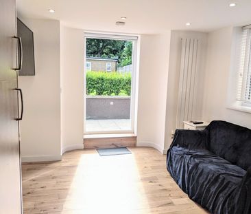 2 Bed Flat, Peckham Hill Street, SE15 - Photo 3