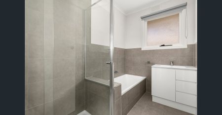 Charming 3-Bedroom Home! - Photo 4