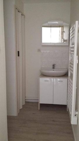 Location appartement t1 34 m² à Nantes (44300) Erdre-L'Eraudière - Photo 2