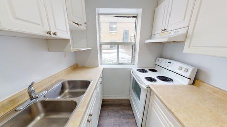 Two Bedroom Apartment - Photo 2