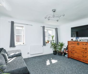 Priors Drive, Norwich - Photo 6