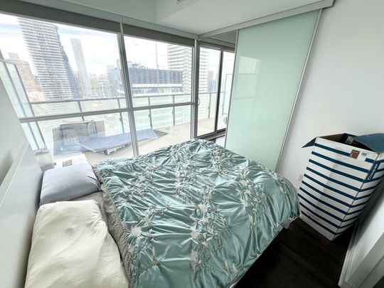 For Lease - 15 Grenville Street Unit# 4207, Toronto, Ontario - Photo 1