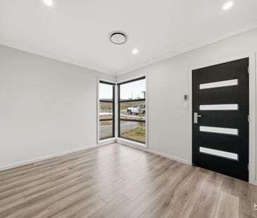 Spacious & Secure Family Home with Multiple Living Areas... - Photo 4