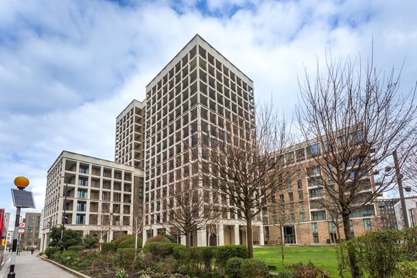 Pinnacle House, 4 Schooner Road, E16 2RE - Photo 1