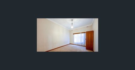 Large 3 Bedroom Home in a Great Spot - Photo 4