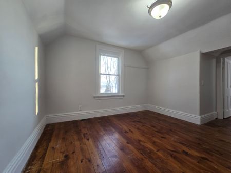 For Lease - 22156 Leslie Street, East Gwillimbury, Ontario - Photo 3