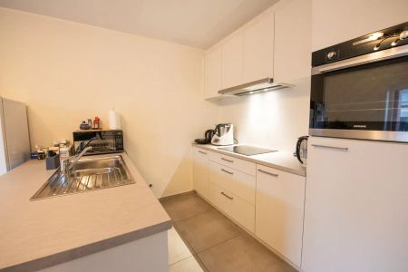 Instapklaar lichtrijk appartement met 2 slaapkamer, garagebox en zéér ruim terras! - Photo 5