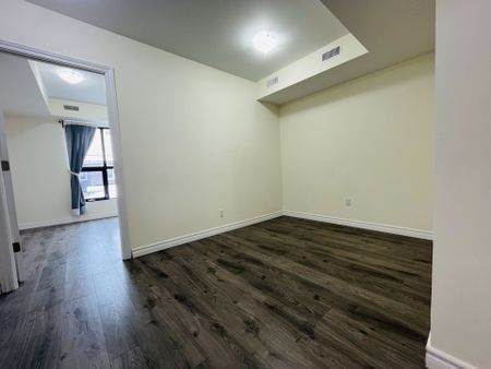 For Lease - 721 Danforth Avenue Unit# 2A, Toronto, Ontario - Photo 3