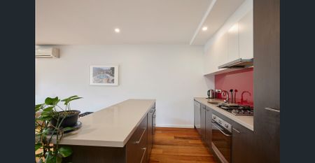 Love The Location, Courtyard Living Plus Study - Photo 2