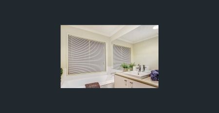 Great Family Home in the Alamanda School Zone! - Photo 5