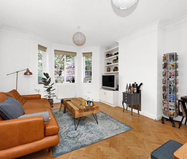 Flat 2 - Photo 3