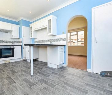 2 bedroom terraced house to rent - Photo 5