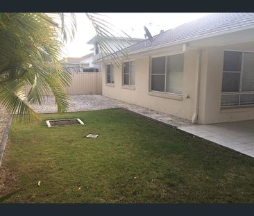 31 Riverlinks Boulevard East, Helensvale, Qld 4212 - Photo 4