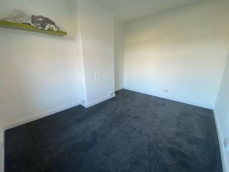4 bedroom terraced house to rent - Photo 2