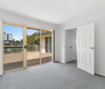 Freshly Updated 3-Bed Gem in Leafy North Gosford - Photo 6