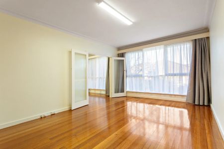 Unit 4/8-12 Parring Road, Balwyn. - Photo 4