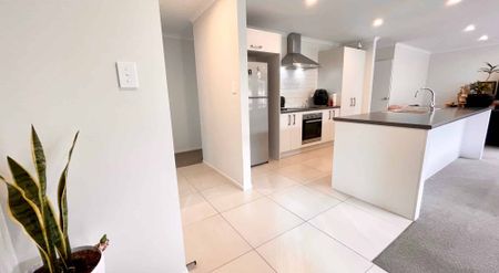 Immaculate home! - Photo 5