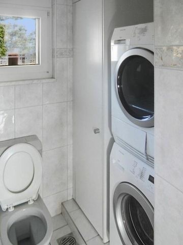 Quiet 3.5-room duplex apartment with balcony and fireplace - Photo 5