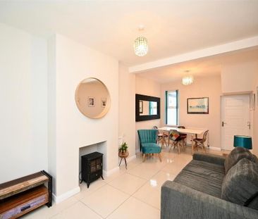 107 Charles Street South, Belfast, BT12 5GB - Photo 3