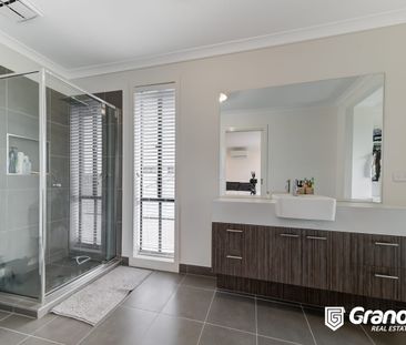 BEAUTIFULLY PRESENTED, YOUNG-AGED DOUBLE STOREY HOME LOCATED IN BER... - Photo 1